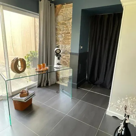 לינה וארוחת בוקר Elegante Avec Terrasse 3*